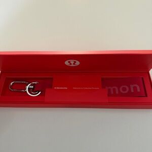 Lululemon Collective Pinnacle Membership Exclusive Never Lost Keychain